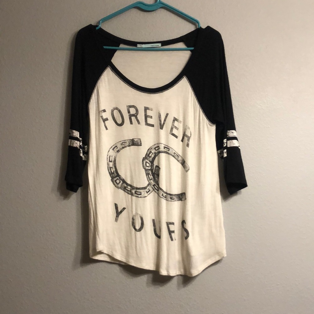 Maurice’s 3/4 sleeve.  Size S